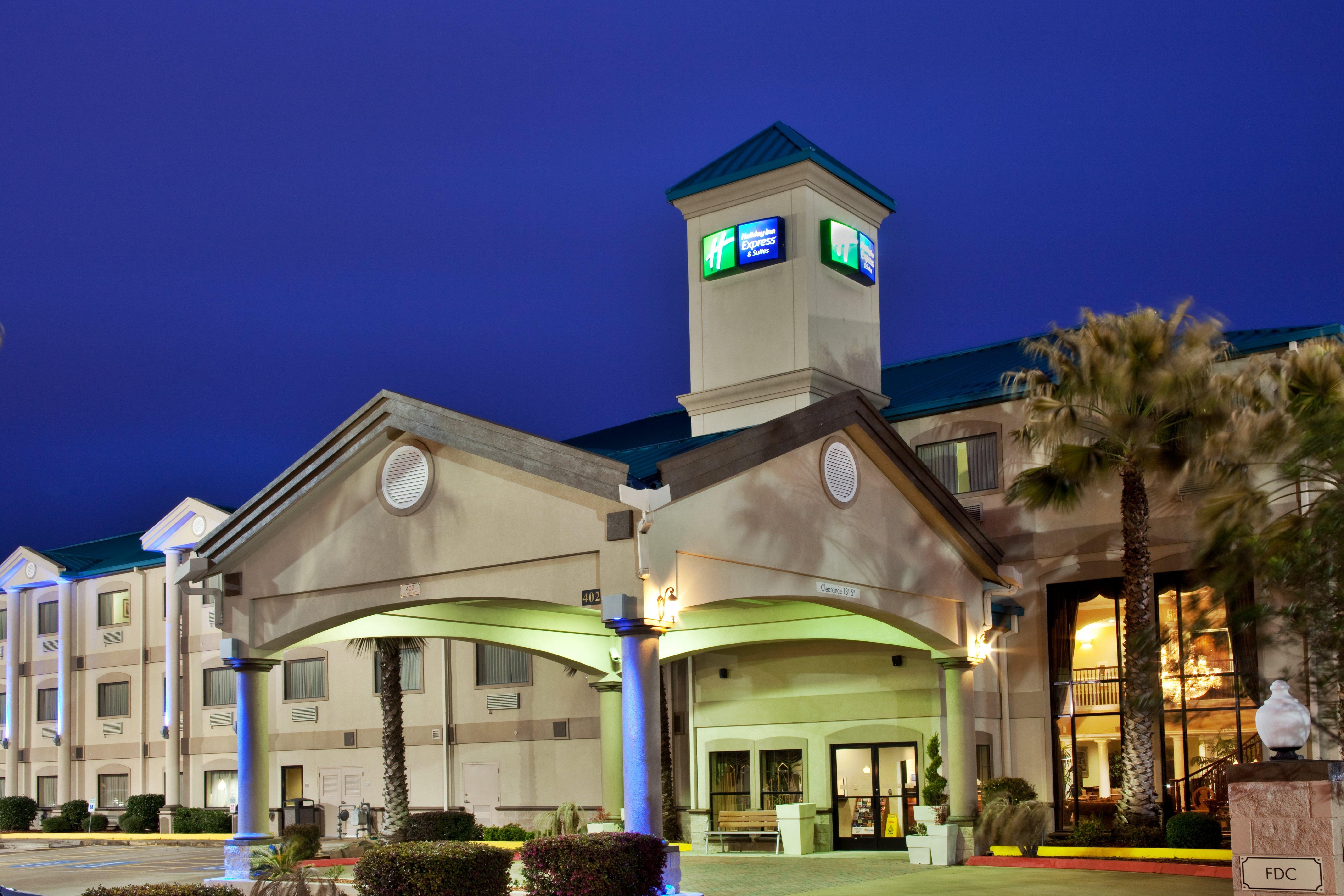 Holiday Inn Express Hotel And Suites Lake Charles By Ihg Exterior photo