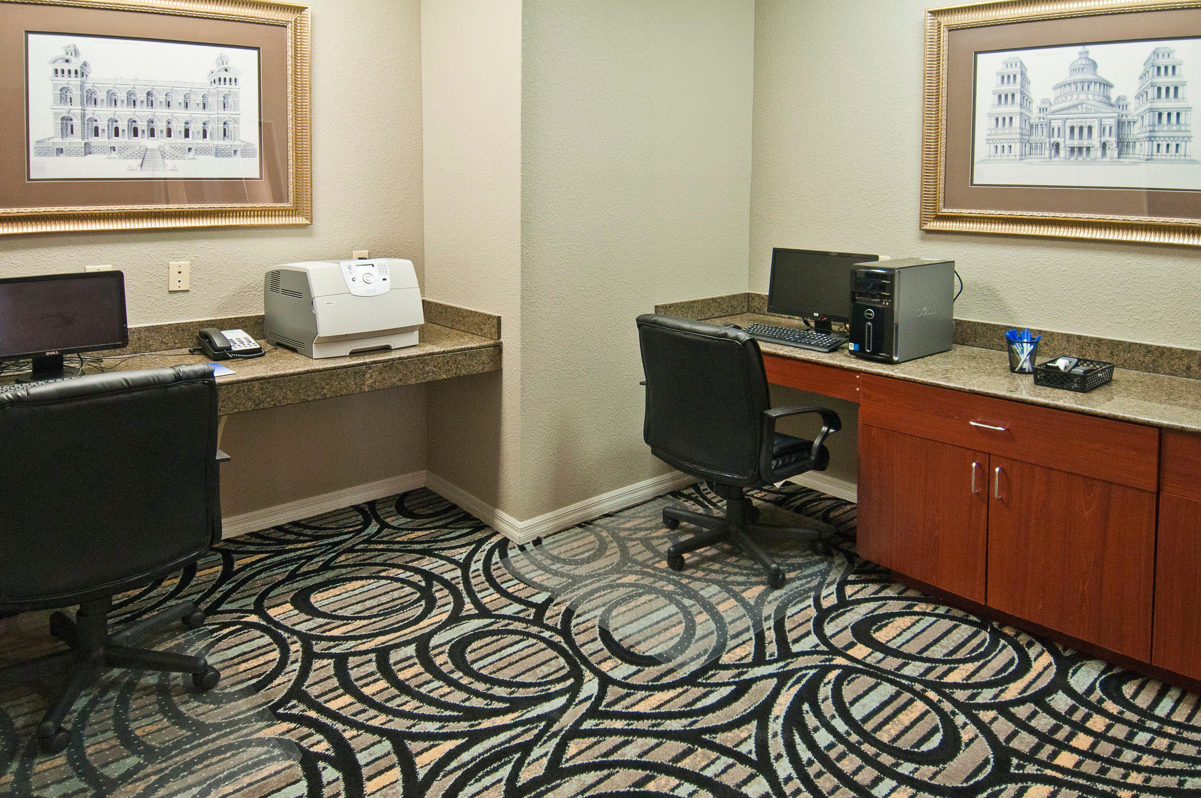 Holiday Inn Express Hotel And Suites Lake Charles By Ihg Exterior photo