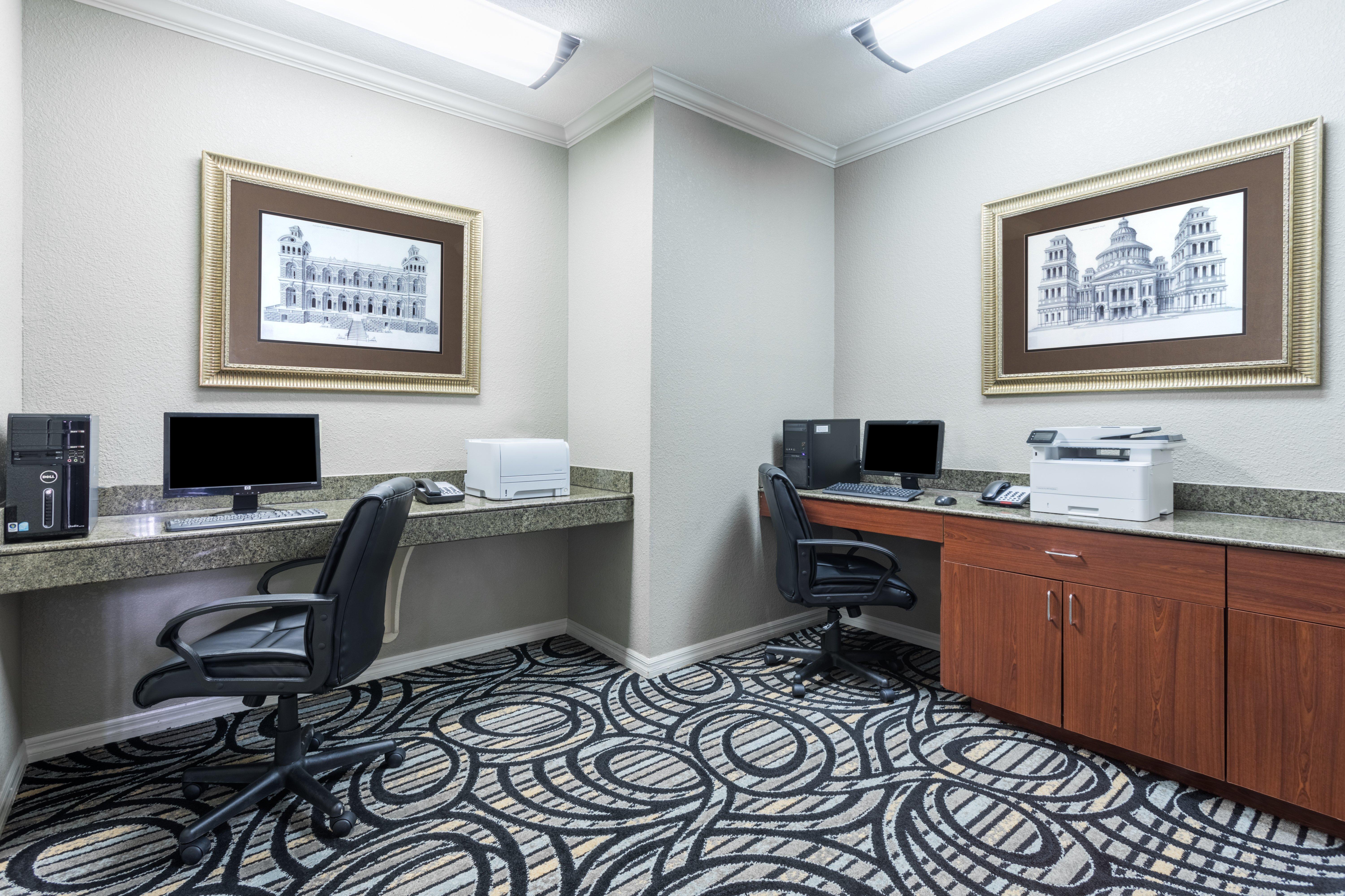 Holiday Inn Express Hotel And Suites Lake Charles By Ihg Exterior photo
