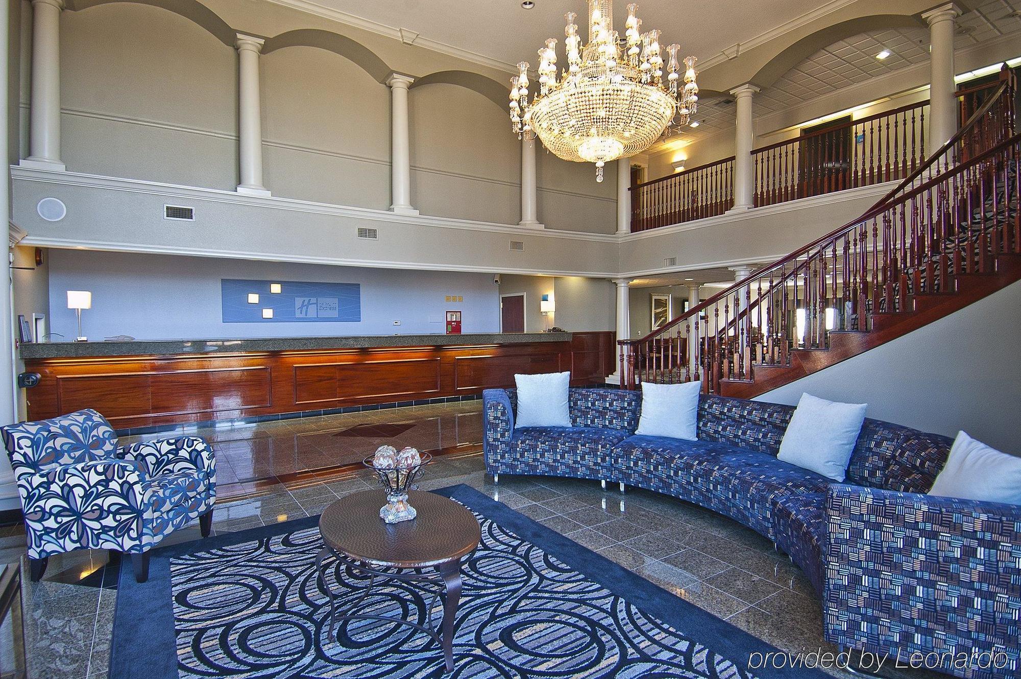 Holiday Inn Express Hotel And Suites Lake Charles By Ihg Interior photo